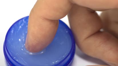 Here’s how you can make Vicks Vaporub at home