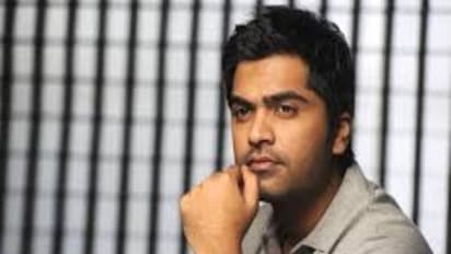 சட்டென சரண்டர் ஆன சிம்பு !!  டிமானிட்டைசேசன் பாடல் வரிகள் என்னவென்றே தெரியாதாம் !!!