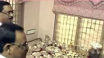 ಆಂಧ್ರದ ಸಾರಿಗೆ ಇಲಾಖೆ ನೌಕರನ ಆಸ್ತಿ ನೋಡಿ ಬೆಚ್ಚಿ ಬಿದ್ದ ಅಧಿಕಾರಿಗಳು