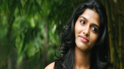 'மேளா' வில் பேய்யாக மிரட்ட வரும் தன்ஷிகா...!  