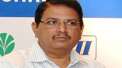 ராமமோகனராவ் கார் ஓட்டுநர் பலி... முக்கிய பிரமுகர்களின் டிரைவர்களை துரத்தும் துர்மரணங்களால் திகில்