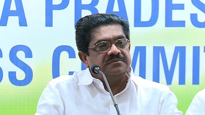 മോദി സർക്കാരിന്റെ  നയങ്ങൾക്കെതിരെ  ജനകീയ പ്രക്ഷോഭത്തിന് കോൺഗ്രസ് നേതൃത്വം നൽകണം; വി എം സുധീരൻ