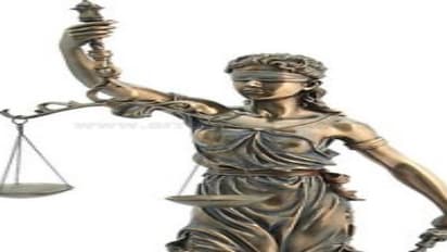 ரிட்டையர்டு ஆகும் நாளில் சஸ்பெண்ட் ஆன நீதிபதி…? – லஞ்சம் கொடுத்ததாக புகார்…!!!