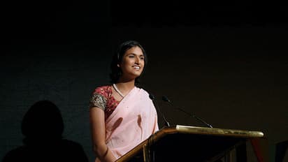 ഒരു ആണ്കുട്ടി പെണ്കുട്ടിയായി മാറിയ വിധം; നൈന തുറന്നു പറയുന്നു