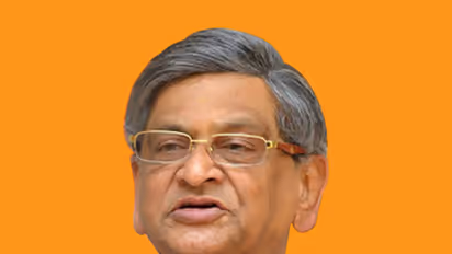 After 50 years, SM Krishna leaves Congress for saffron shores