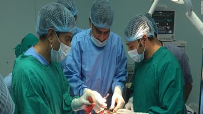 சக்ஸஸ் !! உடலில் 2 இதயங்களைப் பொருத்தி அறுவை சிகிச்சை !! சென்னை டாக்டர்கள் சாதனை !!!