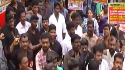 அனிதா தற்கொலை எதிரொலி - தமிழகம் முழுவதும் வெடிக்கிறது போராட்டம்...!