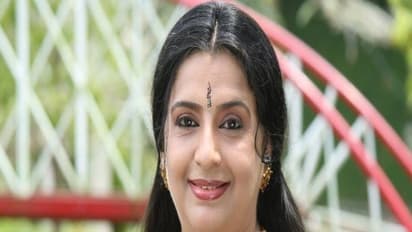 நடிகை அம்பிகாவின் கனவை நிறைவேற்றிய டிராபிக் ராமசாமி!