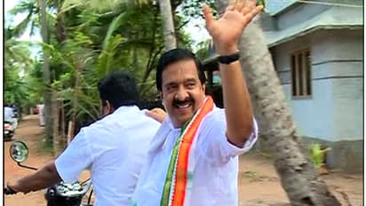 ചെന്നിത്തലയ്ക്കും സുധാകരനും ടി.പി.വധക്കേസ് പ്രതി കിര്മാണി മനോജിന്റെ വക്കീല് നോട്ടീസ്