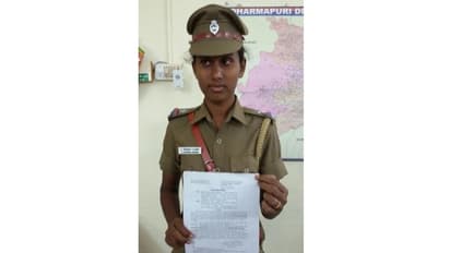 பொறுப்பேற்று கொண்டார் 'சாதனை திருநங்கை' பிரித்திகா யாஷினி