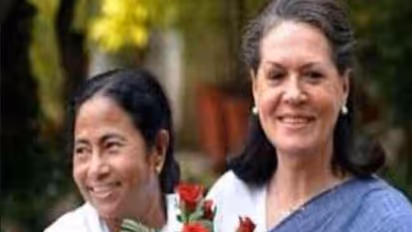 பாஜகவை மூட்டை கட்டி வீட்டுக்கு அனுப்ப வேண்டும்…. சோனியாவை சந்தித்த பின் மம்தா உறுதி…