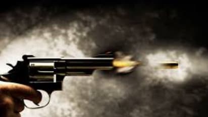 'ആര് പറഞ്ഞു ഇവിടെ കാർ പാര്‍ക്ക് ചെയ്യാന്‍, ഇത് ഞങ്ങളുടെ സ്ഥലം'; എഞ്ചിനീയറെ 10 അംഗ സംഘം വെടിവെച്ച് വീഴ്ത്തി 