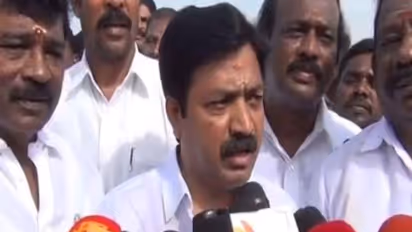 சூரப்பா நடந்து கொண்ட விதம் சரியானது அல்ல.. சட்டத்துறை அமைச்சர் சி.வி. சண்முகம்..!