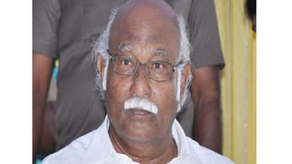 ஜெயலலிதா வாழ்ந்த வீட்டிலிருந்து களங்கத்தை துடைக்கவே ரெய்டு..! தொண்டர்களை கடுப்பாக்கிய அன்வர் ராஜா..!