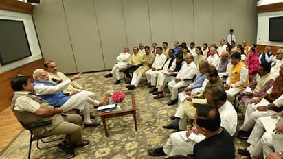 ಕೇಂದ್ರದ ಯೋಜನೆಗಳ ಬಗ್ಗೆ ಜನಜಾಗೃತಿ ಮೂಡಿಸಿ: ರಾಜ್ಯ ಸಂಸದರಿಗೆ ಮೋದಿ ಸೂಚನೆ