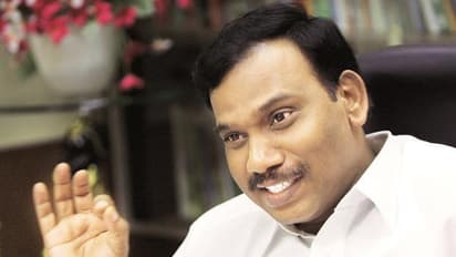 ఆయన కన్నీళ్లు చూసి బాధపడ్డాను.. సీఎం పళనీస్వామికి రాజా క్షమాపణలు.. !