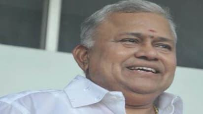 அதிமுக முன்னாள் எம்எல்ஏ நடிகர் ராதாரவி திமுகவில் இணைந்தார் - அதிர்ச்சியில் அதிமுக