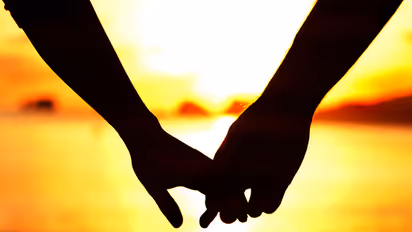 ആരെങ്കിലും നമ്മുടെ ആണ്‍കുട്ടികള്‍ക്കു ഇക്കാര്യം പറഞ്ഞു കൊടുത്തെങ്കില്‍...