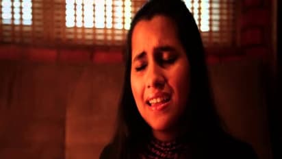 "பூம் பூம் பூம்" பாடல் அனுபவம் பற்றி மனம் திறந்த நிகிதா காந்தி...