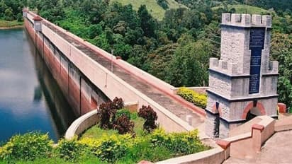 முல்லைப் பெரியாறு அணையை தமிழக அரசு பராமரிக்க விடாமல் ஏன் தடுக்கிறீர்கள்? - கேரள அரசுக்கு உச்சநீதிமன்றம் நோட்டீஸ்