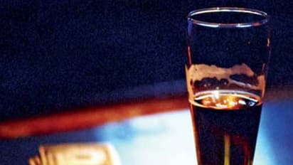 ಆಲ್ಕೋ ಹಾಲ್ ರೀತಿಯ ಕಿಕ್` ಗಾಗಿ ಬಾತ್ ಆಯಿಲ್ ಕುಡಿದ 25 ಮಂದಿ ದುರ್ಮರಣ