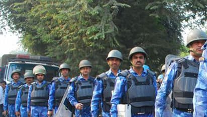 రాజాసింగ్ అరెస్ట్: హైద్రాబాద్ పాతబస్తీలో  పోలీసుల హైఅలెర్ట్ 