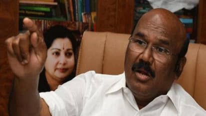  டி.டி.வி தினகரன் ஒரு கூமுட்டை! அமைச்சர் ஜெயக்குமார் தடலாடி பேட்டி!