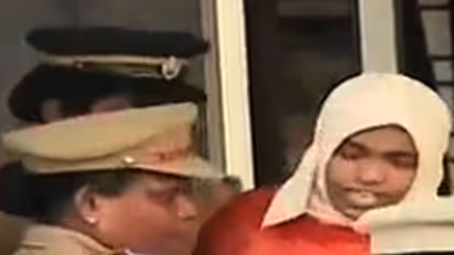 ‘ನಾನು ಮುಸ್ಲಿಂ, ನಾನು ಬಲವಂತದ ಮತಾಂತರ ಅಗಿಲ್ಲ: ಹಾದಿಯಾ