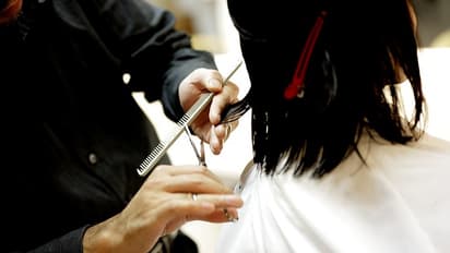 క్షణికావేశం.. బార్బర్ నచ్చిన విధంగా హెయిర్ కట్ చేయలేదని.. 16వ అంతస్థు నుంచి..