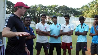 ಆಸೀಸ್ ವೇಗಿಗಳಿಗೆ ಮೆಗ್ರಾತ್ ಸಲಹೆ