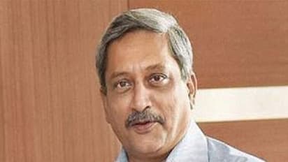 గోవా కుర్చీ కోసం బీజేపీ కాంగ్రెస్ సై