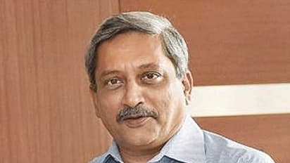 Goa CM Manohar Parrikar clearing files from hospital, says senior state minister