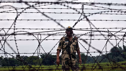 Bangladesh to erect barbed wire fence on border with India