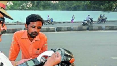 சாலை விதிகளை மீறுவோர் கைகளில் "டெபிட் கிரெடிட்" கார்டு வெச்சுக்கோங்க..!