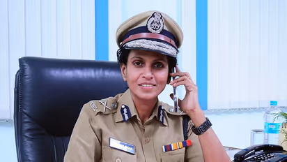 താങ്ങാവാൻ തടവുകാരും; ദുരിതാശ്വാസ നിധിയിലേക്ക് പണം നല്കാന് ജയില് തടവുകാരും