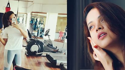 In pics: This is what Malayalam actress Bhavana is holding in her hands right now