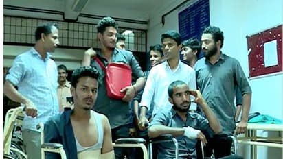 കാസര്കോഡ് പുറത്തുനിന്നെത്തിയ സംഘം കോളേജില് കയറി വിദ്യാര്ത്ഥികളെ ആക്രമിച്ചു