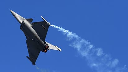 ಏರ್ ಶೋ ಹಿನ್ನೆಲೆ: ವಿಮಾನಗಳ ಹಾರಾಟ ಸಮಯದಲ್ಲಿ ವ್ಯತ್ಯಯ