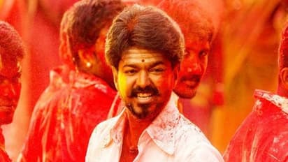 மலேசியா திரையரங்குகளை மெர்சலாக்கிய விஜய்; அங்கேயும் வசூல்  வேட்டை ஸ்டார்ட்...