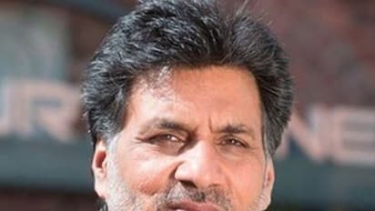 ಭಾರತೀಯರನ್ನು ನಿಂದಿಸಿದ  ಪಾಕ್ ನಟ ಹೊರಕ್ಕೆ