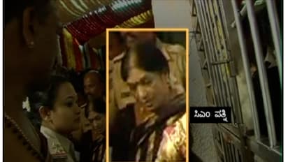 ನಾಡ ಅಧಿದೇವತೆ ಚಾಮುಂಡಿ ತಾಯಿಗೆ ಸಿಎಂ ಪತ್ನಿಯಿಂದ ವಿಶೇಷ ಪೂಜೆ