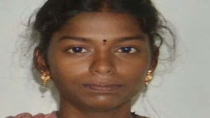 நந்தினியின் குடும்பத்தினருக்கு அரசு வேலை, நிதியுதவி வழங்க வேண்டும்…