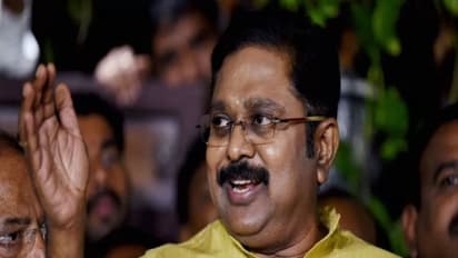 நான்தான் அடுத்த தலைவர் என்று 67 வயதில் தம்பட்டம் அடித்துக் கொள்கிறார் - ரஜினியை விளாசும் டிடிவி தினகரன்...