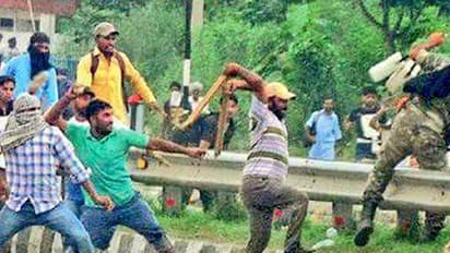 Dera Violence: Mobile, internet services suspended in Haryana, Punjab till Tuesday