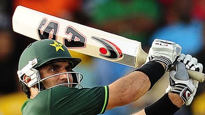 ಆರು ಎಸೆತದಲ್ಲಿ ಸತತ ಆರು ಸಿಕ್ಸರ್ ಬಾರಿಸಿದ ಮಿಸ್ಬಾ..!