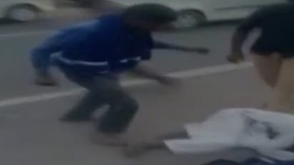 மாடுகளை வேனில் ஏற்றி சென்றவர்கள் மீது சரமாரி தாக்குதல் - ஒருவர் உயிரிழந்ததால் ராஜஸ்தானில் பரபரப்பு...