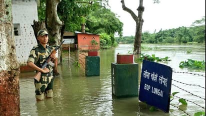 മഴയും വെള്ളപ്പൊക്കവും ഒന്നുമല്ല; രാജ്യമാണ് വലുത്