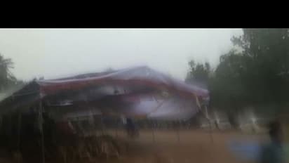 കനത്ത മഴ; ഉപജില്ലാ കലോത്സവ വേദി തകര്ന്നു വീണു