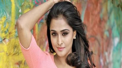 எனக்கு கதைதான் முக்கியம்....ஹீரோ இல்லை... ரம்யா நம்பீசன் பளீர்...!