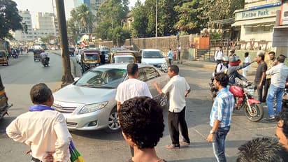 'മുംബൈയില് നടക്കുന്നത് ദളിതരെ ഇല്ലാതാക്കാനുള്ള ശ്രമം'